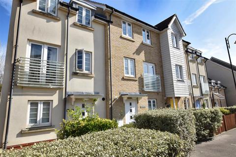 Marsh Way, Camber, Rye 3 bed terraced house for sale