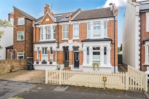 Worthington Road, Surbiton KT6 3 bed semi