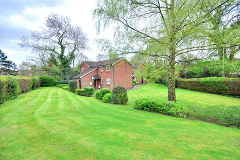 Huxley Close, Uxbridge 1 bed apartment for sale