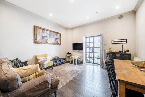 Church Road, Crystal Palace, London... 2 bed flat for sale