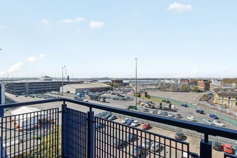 Canute Road, Southampton, Hampshire... 3 bed flat for sale