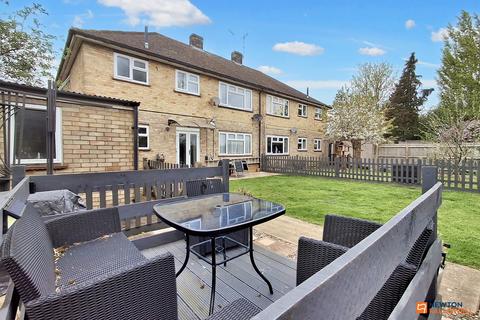 Montagu Road, Walton, Peterborough, PE4 2 bed ground floor flat for sale
