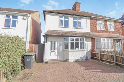 St. Margarets Avenue, Rushden NN10 2 bed semi