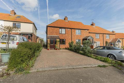 The Street, Kingston, Canterbury CT4 3 bed end of terrace house for sale