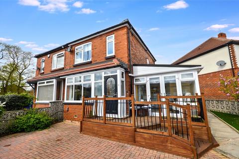 Oldroyd Crescent, Leeds, West Yorkshire 3 bed semi