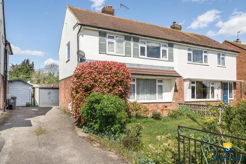 Stringers Avenue, Guildford GU4 3 bed semi
