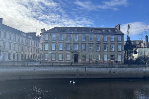 15/7, Forbes Place, Paisley... 2 bed flat for sale