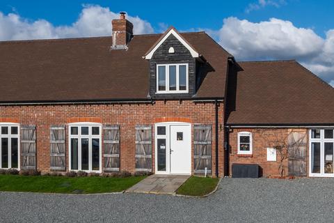 Fernhurst, Nr Haslemere, GU27 3 bed semi