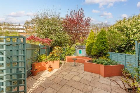 St. Crispins Close, Hampstead 3 bed house for sale