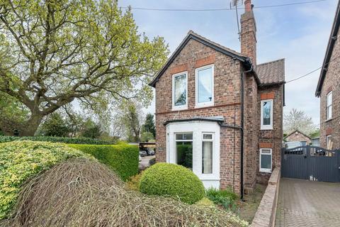 Wetherby Road, York YO23 3 bed detached house for sale