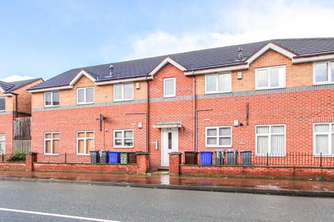 Chorlton Road, Hulme, Manchester, M15 2 bed apartment for sale