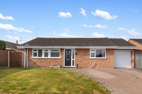 56 The Beeches, Upton Upon Severn... 3 bed bungalow for sale