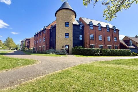 Islington Grove, Milton Keynes 2 bed apartment for sale