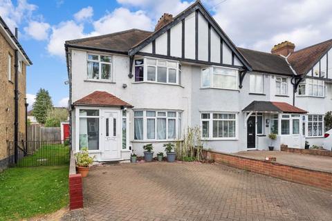 Walton Avenue, Sutton 3 bed end of terrace house for sale