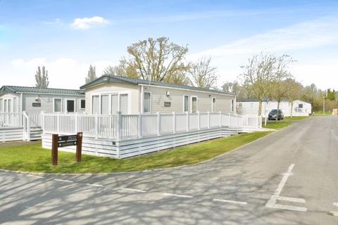 Willow View, Cotswold Hoburne... 3 bed detached house for sale