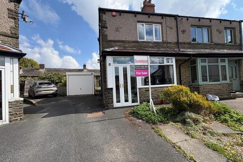 Woodlands Avenue, Clayton Heights... 3 bed semi