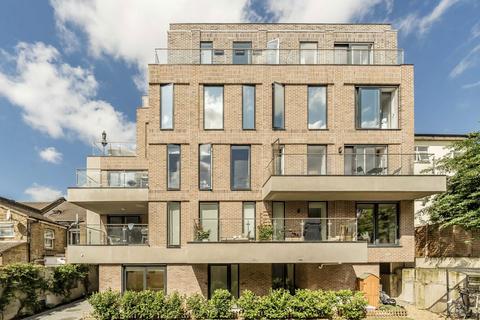 Upper Tooting Road, London SW17 2 bed flat for sale