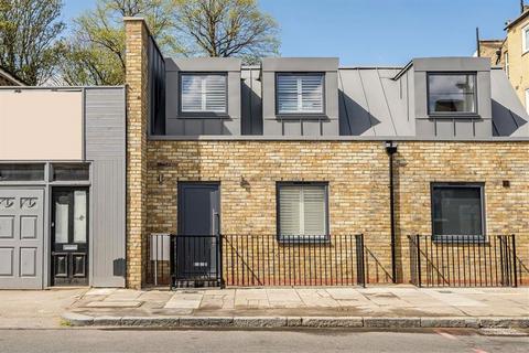 Malpas Road, London SE4 1 bed terraced house for sale