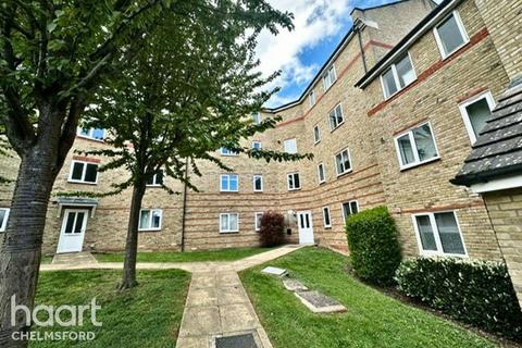 Rookes Crescent, Chelmsford 2 bed apartment for sale
