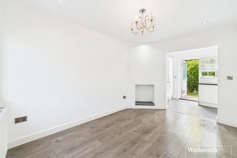 Shorts Croft, London NW9 3 bed end of terrace house for sale