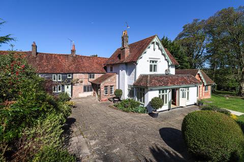 Common Road, Kensworth, Dunstable, LU6 5 bed detached house for sale
