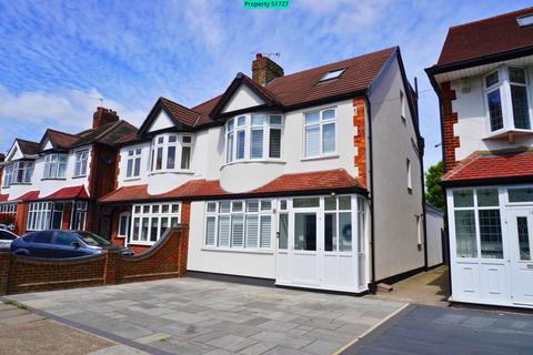 Compton Avenue, Romford, RM2 4 bed semi