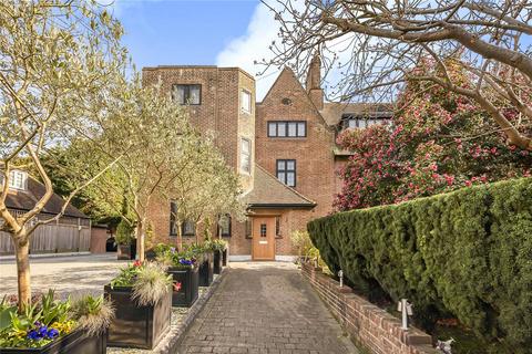 Wellgarth Road, London, NW11 5 bed semi