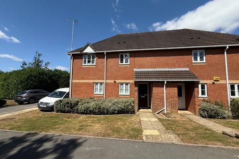 Hazel Road, Four Marks, Alton, Hampshire 2 bed maisonette for sale