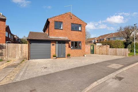 Hammerton Way, Wellesbourne, CV35 3 bed detached house for sale