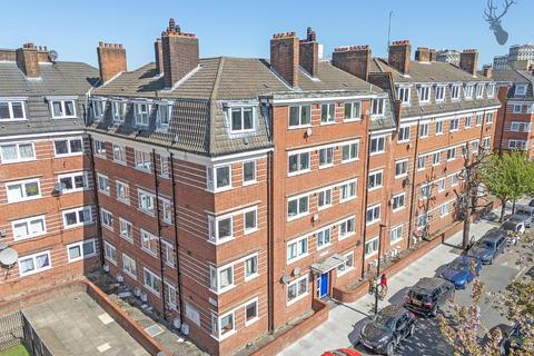 Digby Street, Bethnal Green 3 bed flat for sale