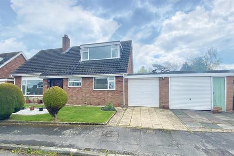 69 The Oval, Bicton, Shrewsbury, SY3 8ES 3 bed detached house for sale