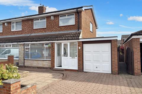 Ingram Avenue, Red House Farm... 3 bed semi