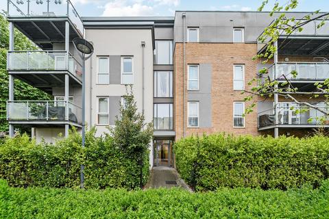 Wintergreen Boulevard, West Drayton UB7 3 bed flat for sale