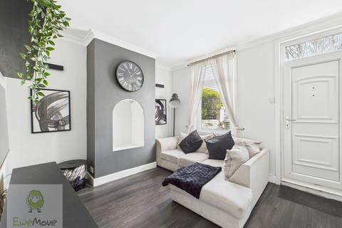 Station Road, Strood, Rochester, ME2 4BS 2 bed terraced house for sale