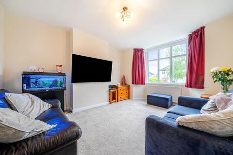 Heath Rise, Hayes, Kent, BR2 4 bed semi
