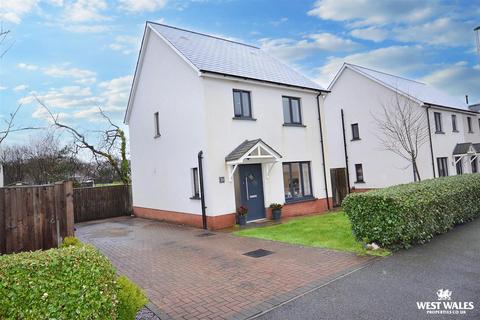 Park Gardens, Begally 3 bed detached house for sale