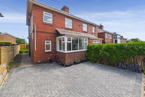 Sydney Gardens, Consett, Durham, DH8 7EP 3 bed semi