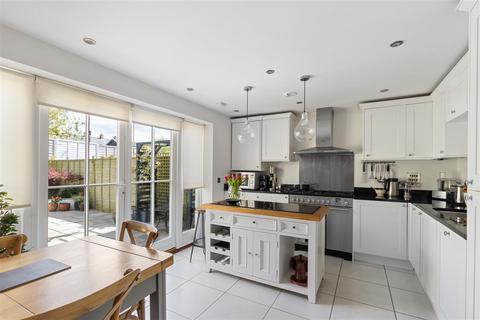 Freya Mews, Liss, Hampshire 4 bed townhouse for sale