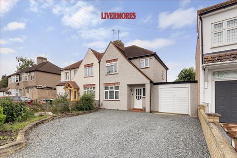 Martens Avenue, Bexleyheath, Kent 3 bed semi