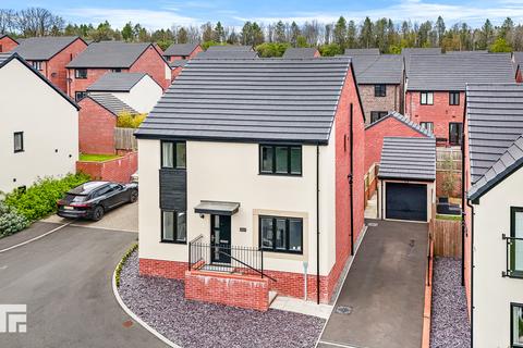Clos Rhys Meurug, Capel Llanilltern... 4 bed detached house for sale