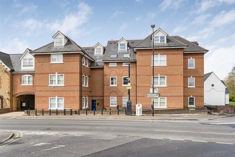 Bentfield Road, Stansted CM24 2 bed apartment for sale