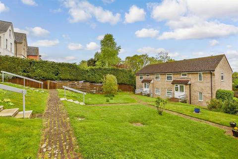Fairlight Court, Tonbridge TN10 2 bed apartment for sale