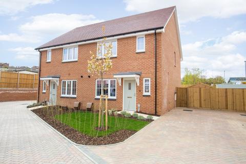 Vulcan Close, Whitstable, Kent, CT5 3 bed semi
