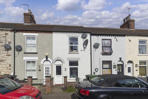 Isaacs Road, Great Yarmouth NR31 3 bed terraced house for sale