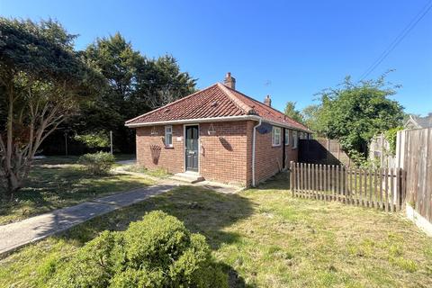 Briar Road, Harleston IP20 2 bed semi