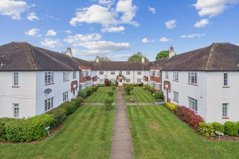 Buckfield Court, IVER SL0 2 bed apartment for sale