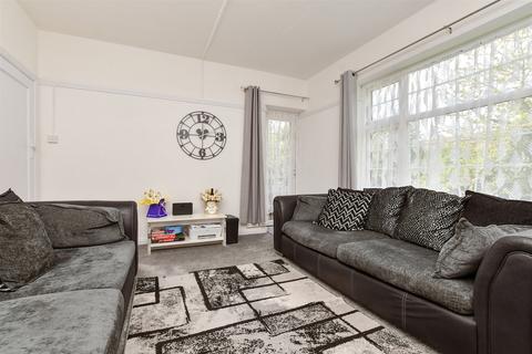 Bridges Lane, Beddington, Surrey 1 bed flat for sale