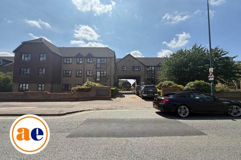 Erith Road, Belvedere DA17 2 bed flat for sale