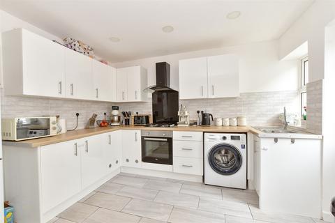 St. John's Road, Ventnor PO38 2 bed semi