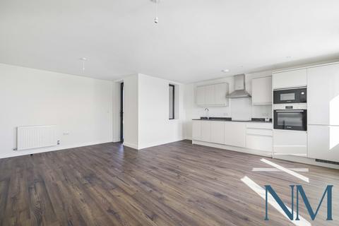 Raynes Park SW20 2 bed flat for sale